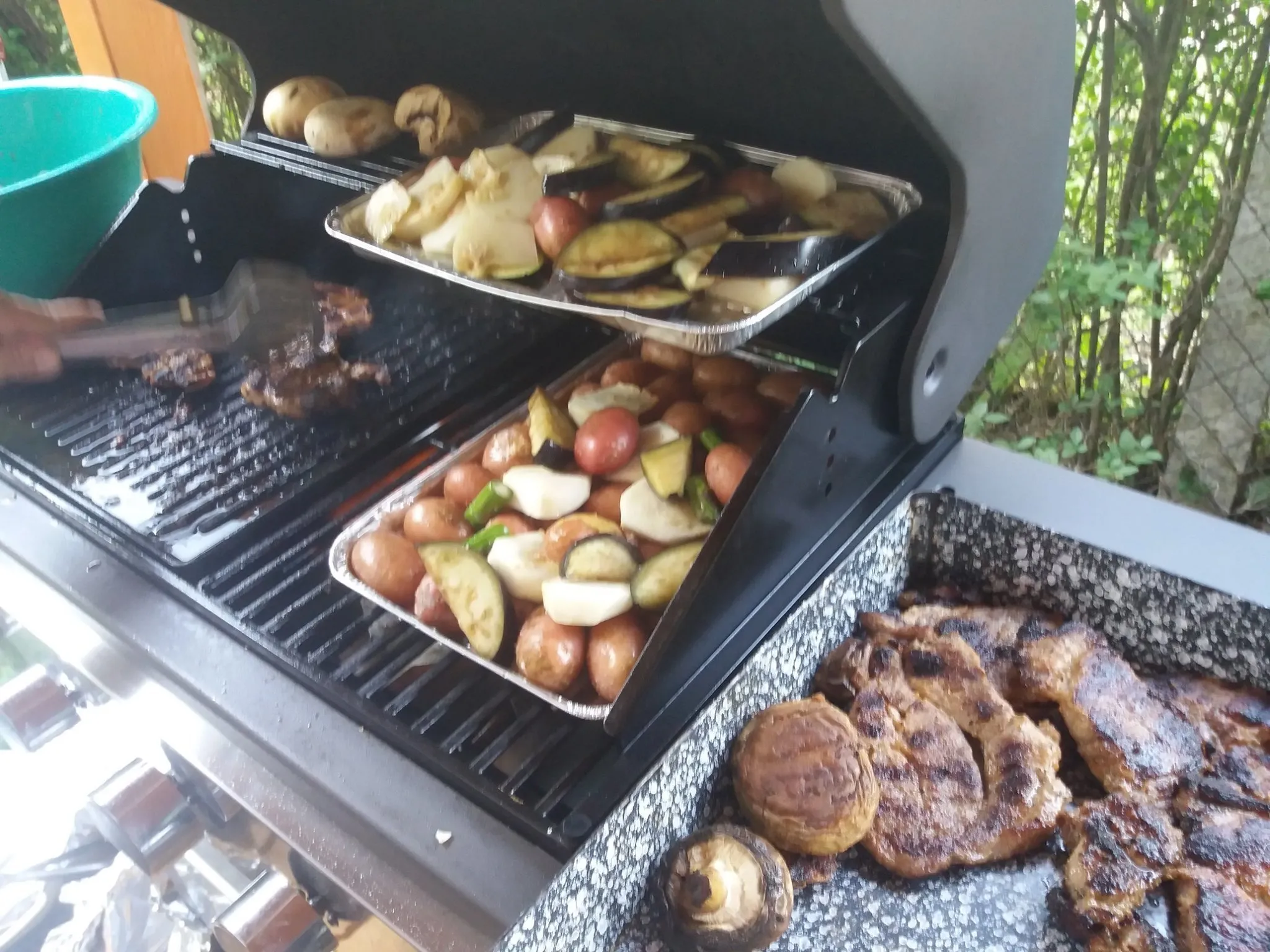 gázos grillkocsi