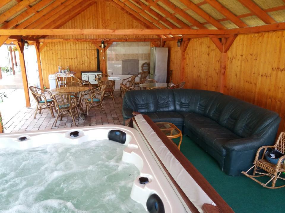 60m2-es fillagória a jakuzzival