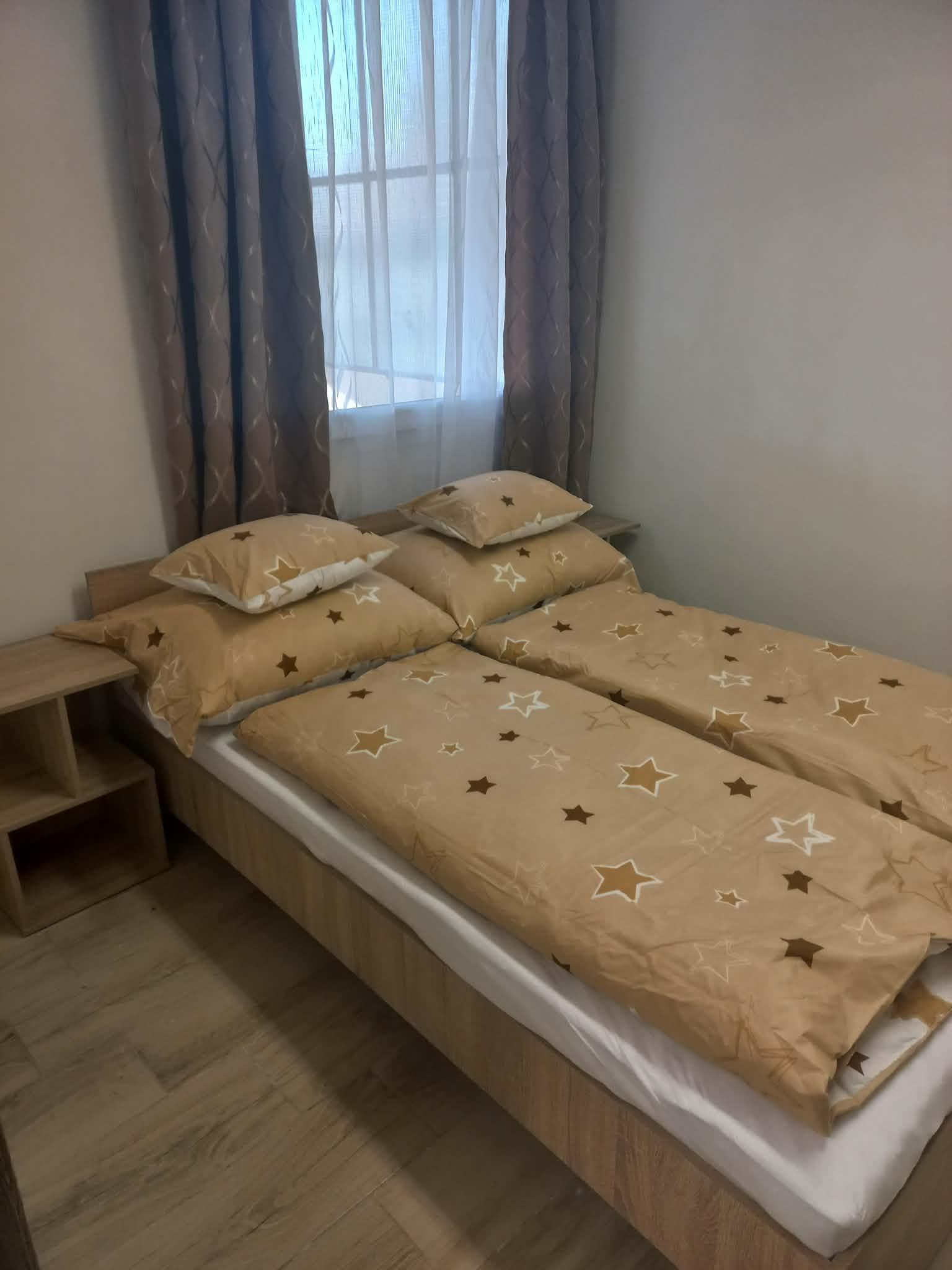 földszinti 1-es szoba